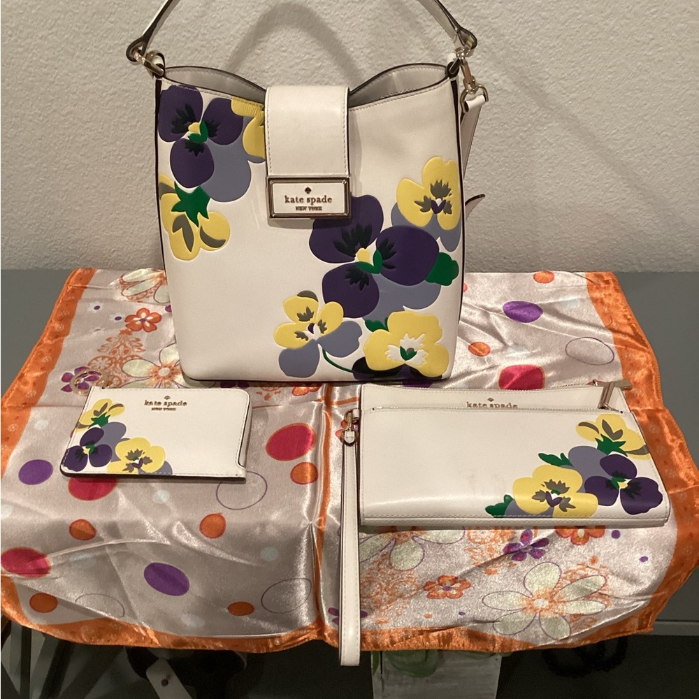 Kate Spade Yellow and White Shoulder Bag with Floral Design